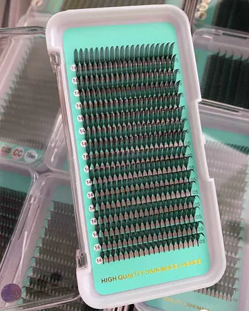 Natural Oils for Eyelash Growth: Which Ones Work Best?