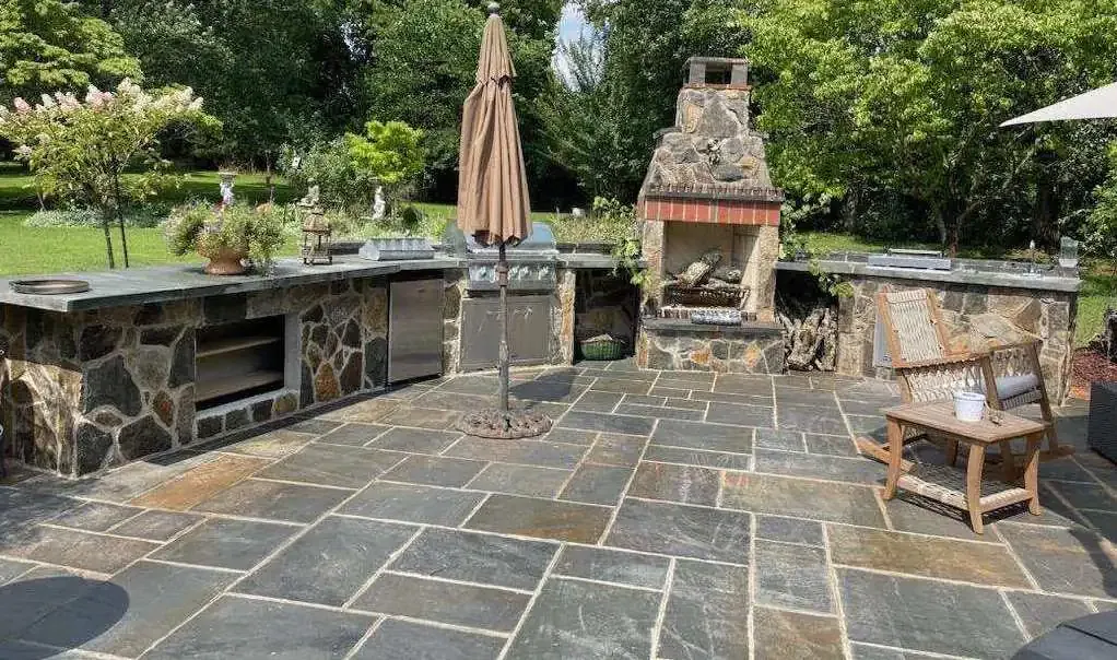 Masonry Contractors VA: 7 Signs You Need Professional Masonry Work