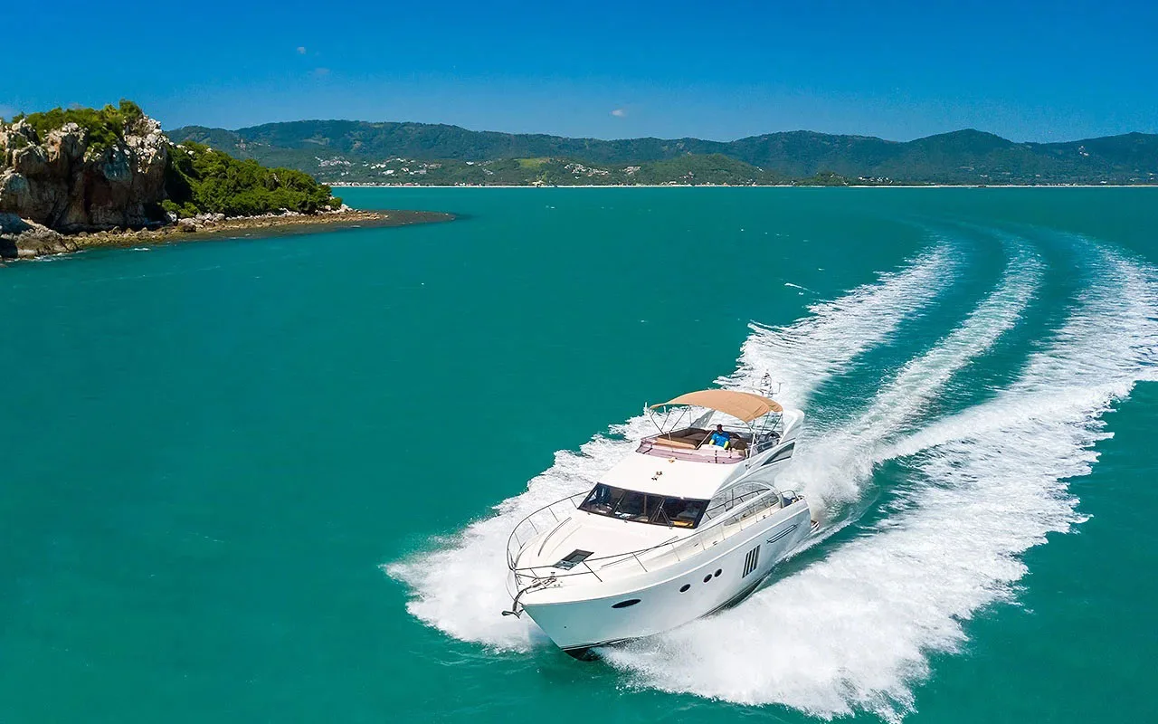 Complete Guide to Booking a Private Speedboat in Samui