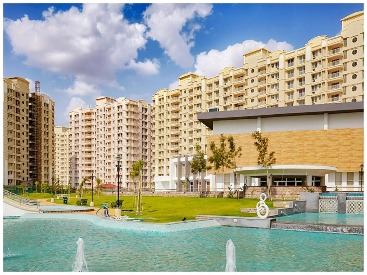 Why Noida Is One of NCR's Fastest Growing Property Markets for Buying a Flat for Sale