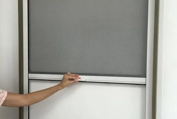 Roller Fly Screen for Windows: Complete Buyer's Guide