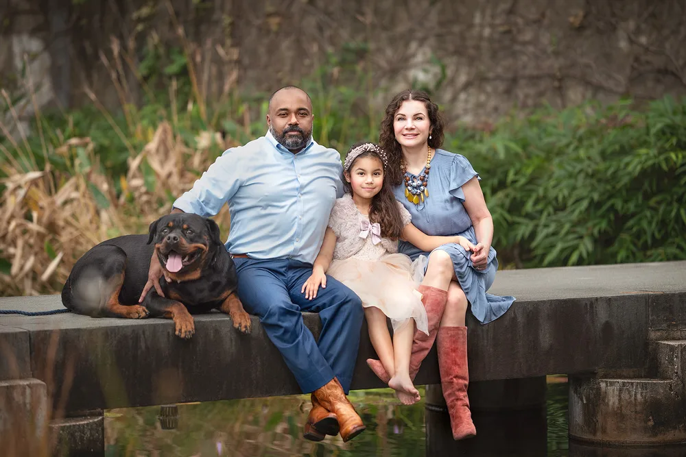 Capture Your Glow with a Meaningful Maternity Photoshoot