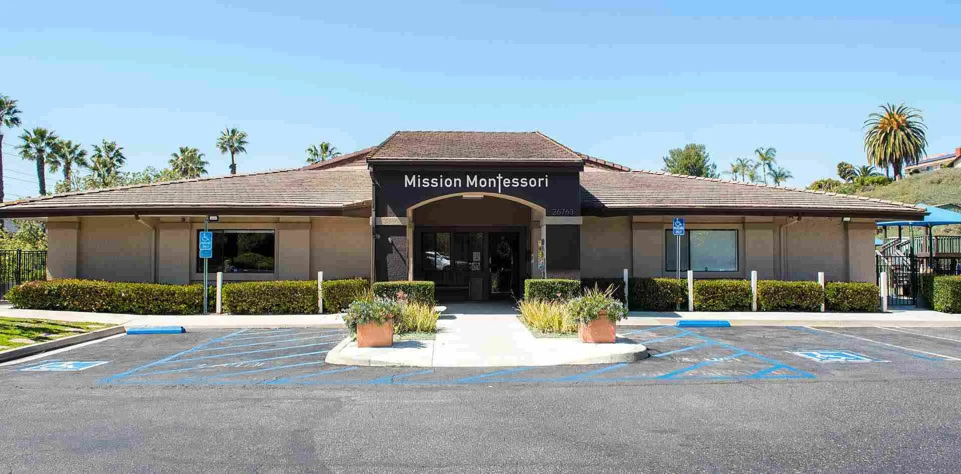 Montessori Certified Teachers: Building Strong Foundations for Lifelong Learning