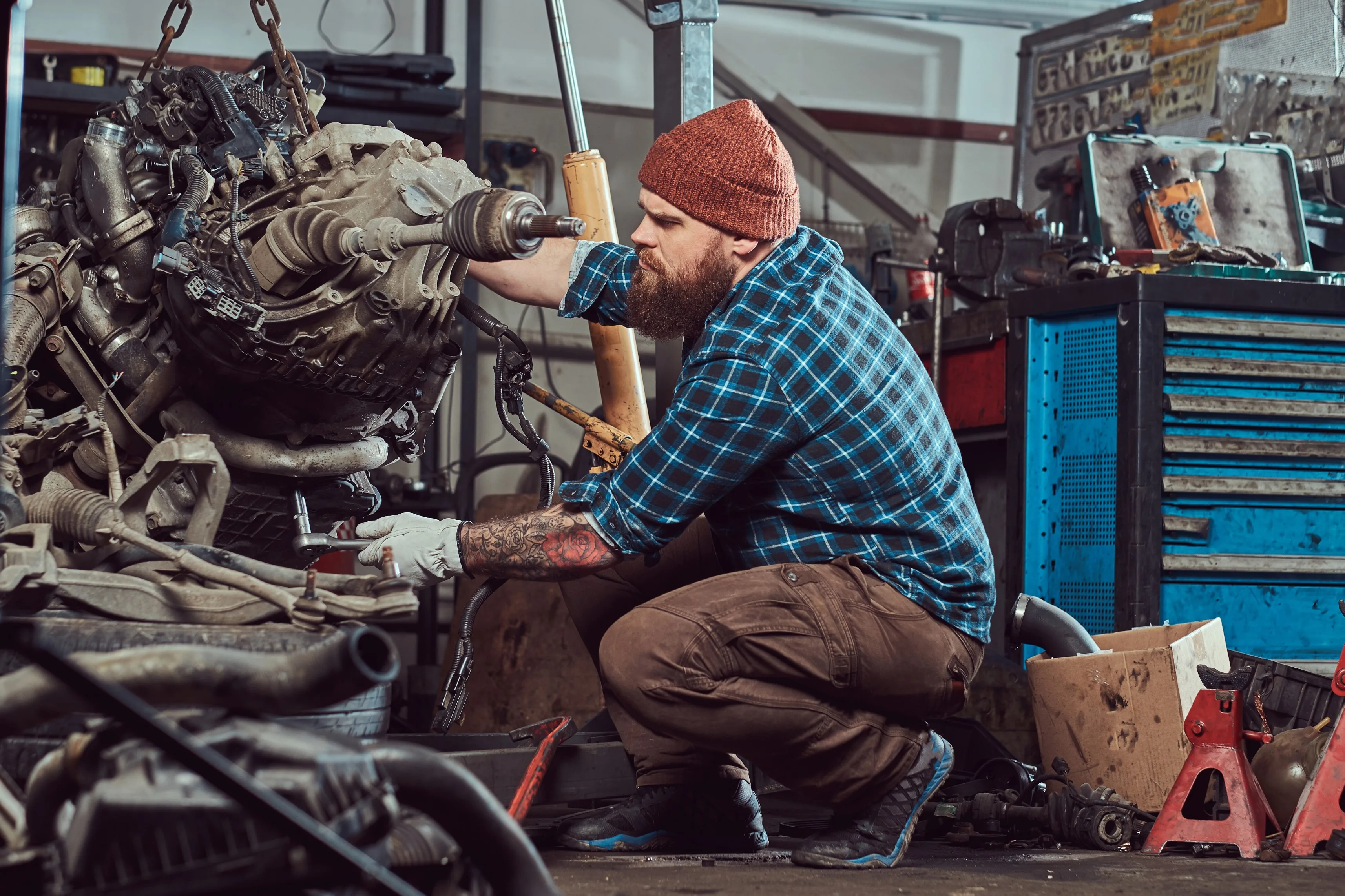 How to Restore a 330 Oldsmobile Engine on a Budget