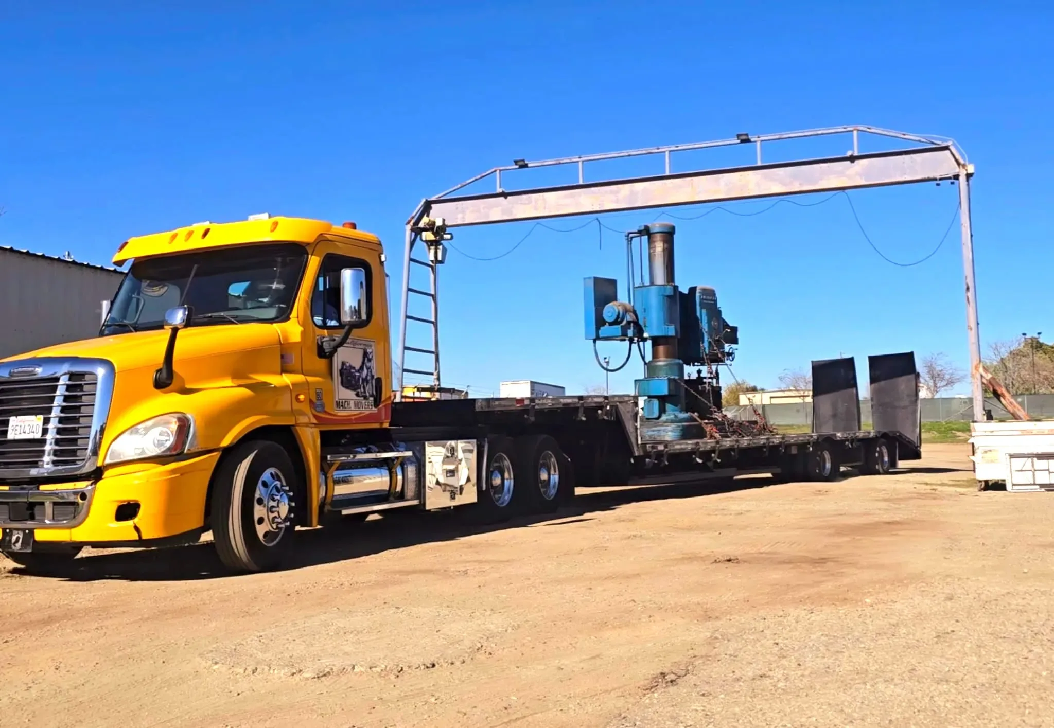 Top Reasons to Hire Professional Industrial Machinery Movers for Heavy Equipment