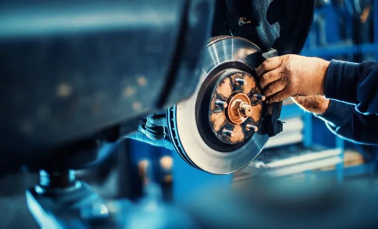Professionelle Fahrzeugdiagnose Regensburg: Wie moderne Diagnoseverfahren Fahrzeugprobleme frühzeitig erkennen