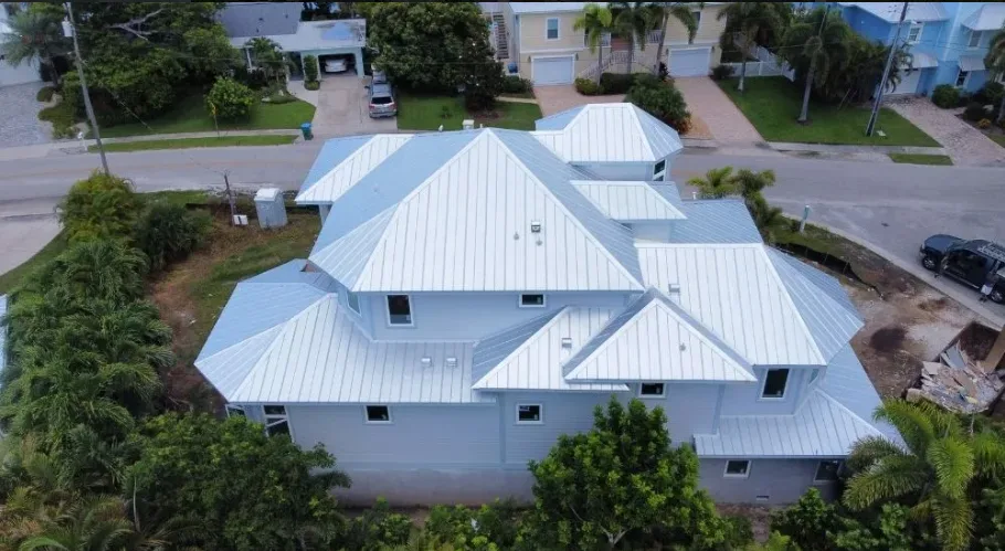 Roofing Contractor in Ellenton FL – Complete Roofing Solutions for Your Home