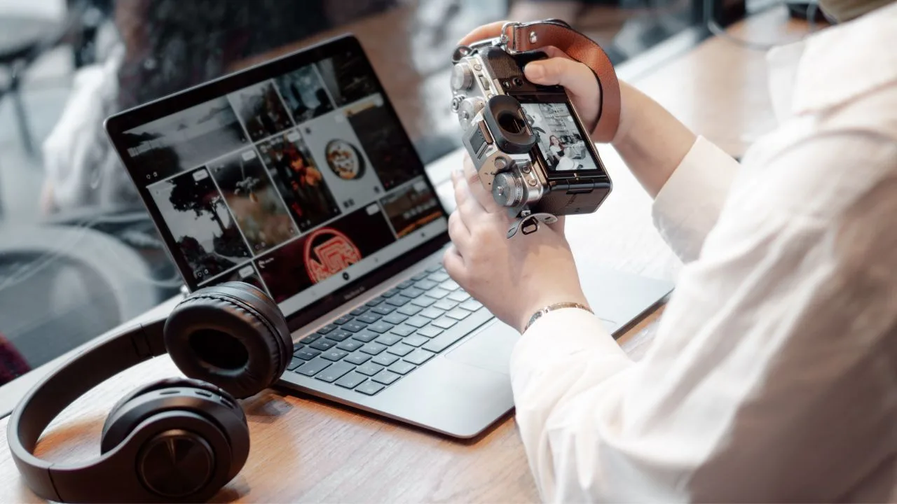 10 Advantages of Working With an AI-First Digital Marketing Agency