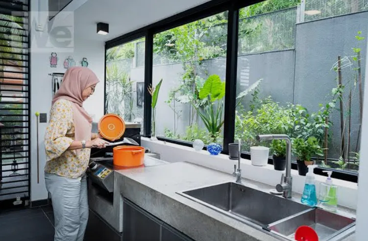 Designing High-Performance Kitchen Windows Using Aluminium Sliding Systems