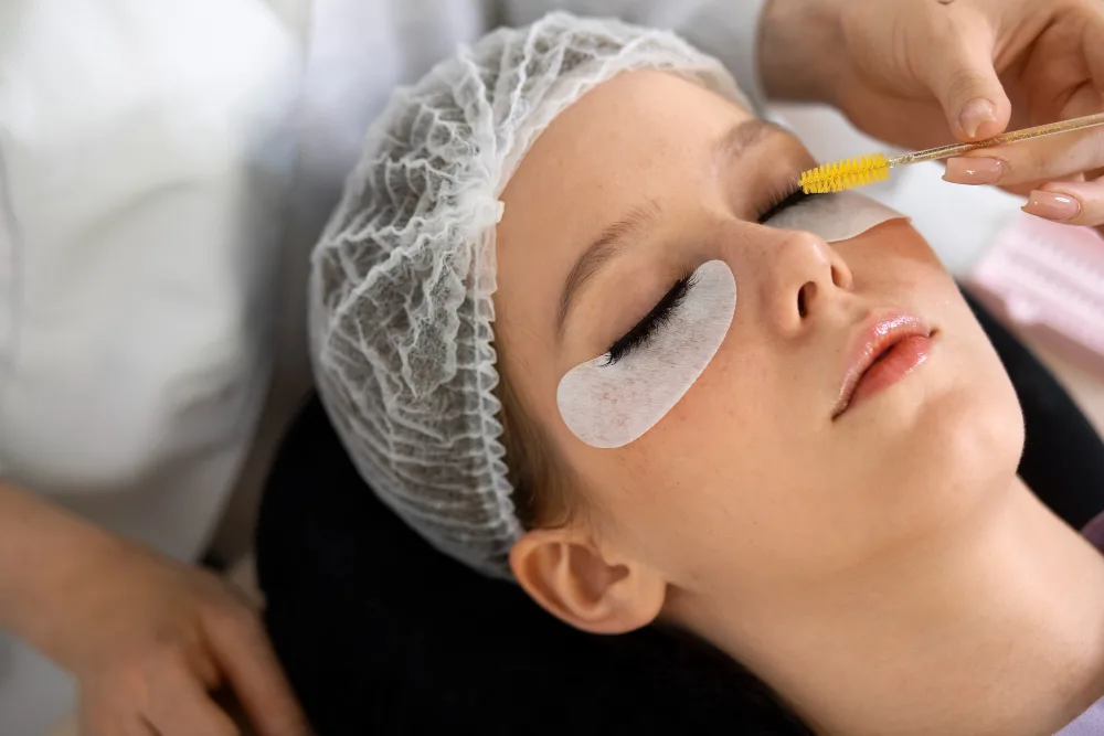 Achieve the Perfect Lash Lift in Hampton: A Guide
