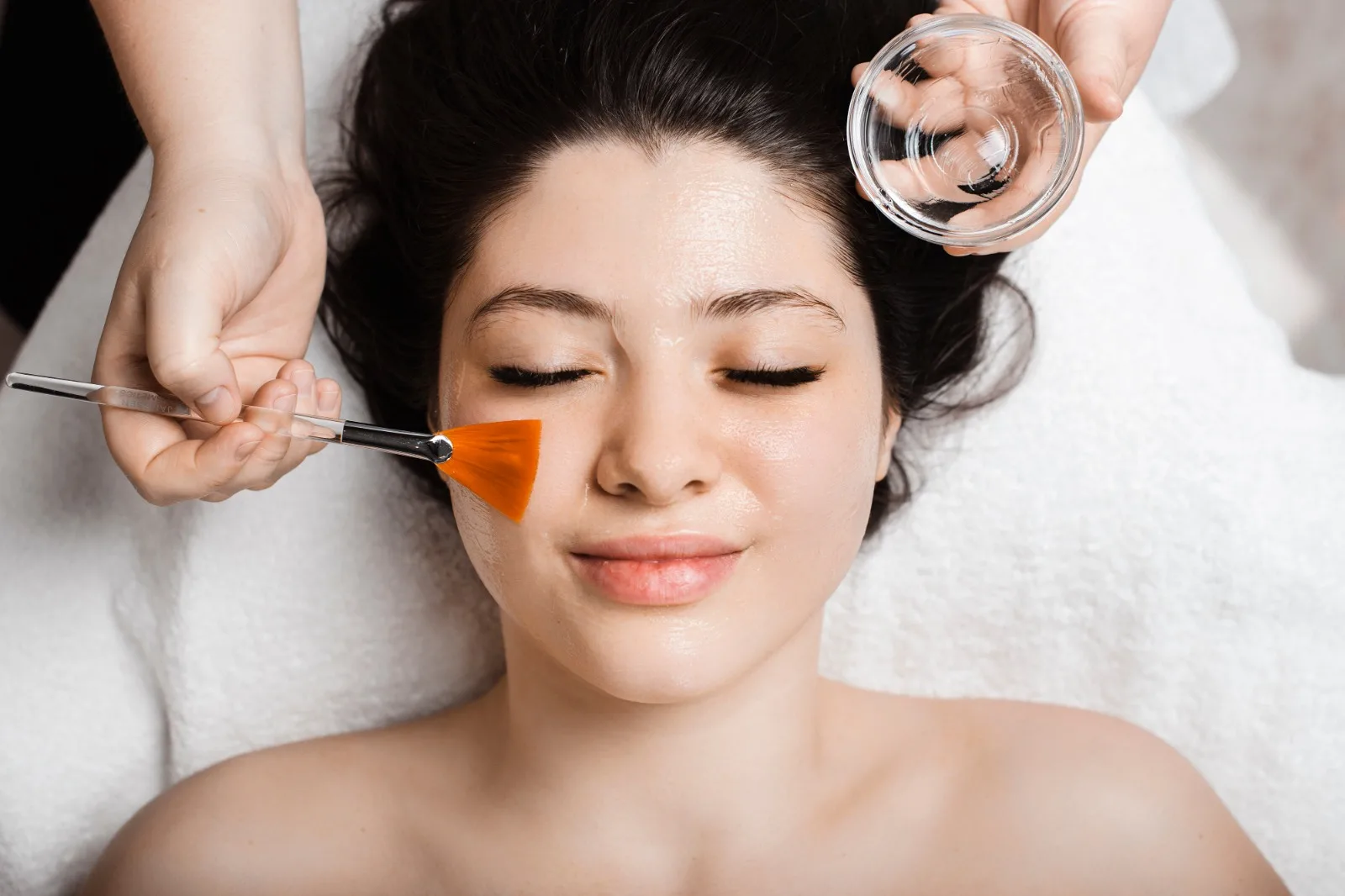 Chemical Peel Treatment Explained: Procedure, Benefits and Recovery