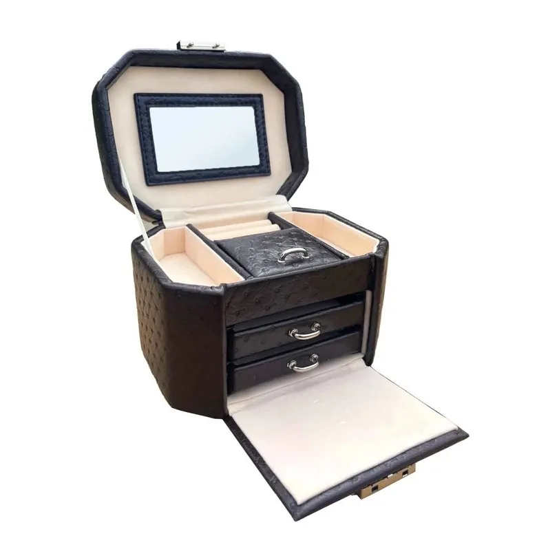 Travel Jewelry Organizer: Keep Your Jewelry Safe and Organized on Every Trip