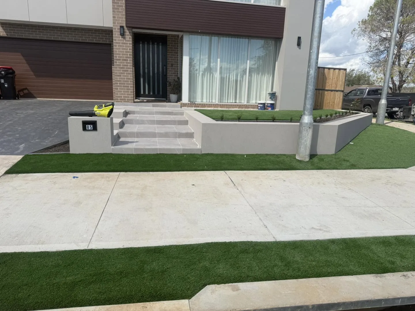 Professional Fencing and Landscaping for Modern Properties