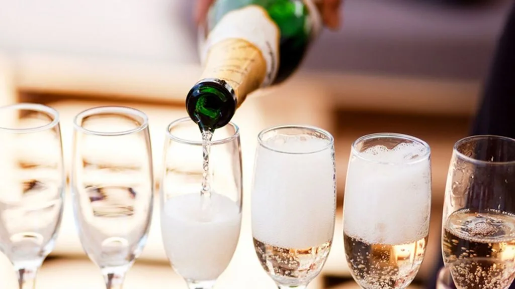 Best Non-Alcoholic Champagne Brands to Try This Year