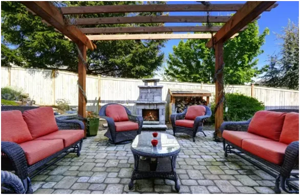 Planning the Perfect Outdoor Space with Professional Hardscaping