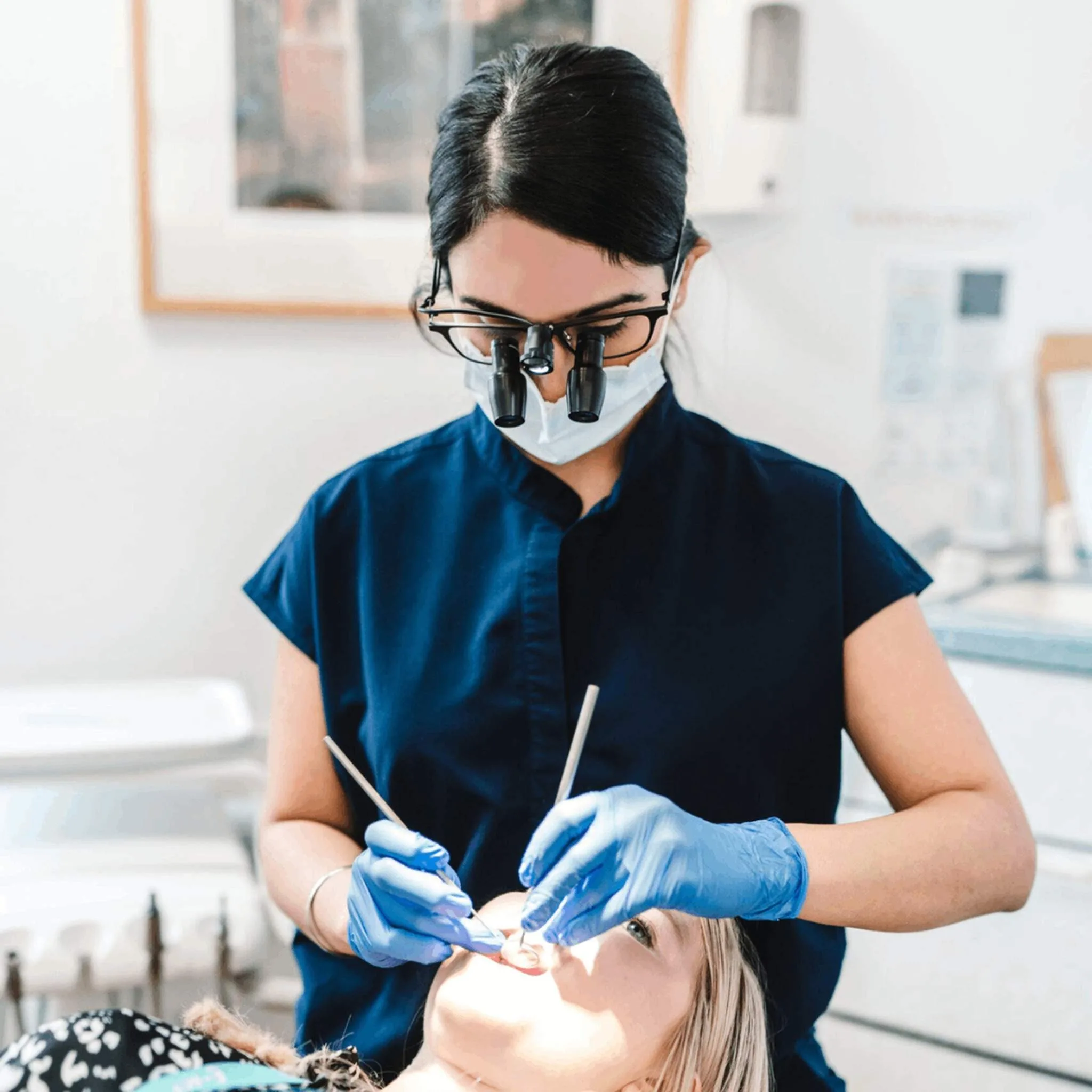 Modern Dentistry: A Guide to Maintaining Oral Health in the Heart of Redditch