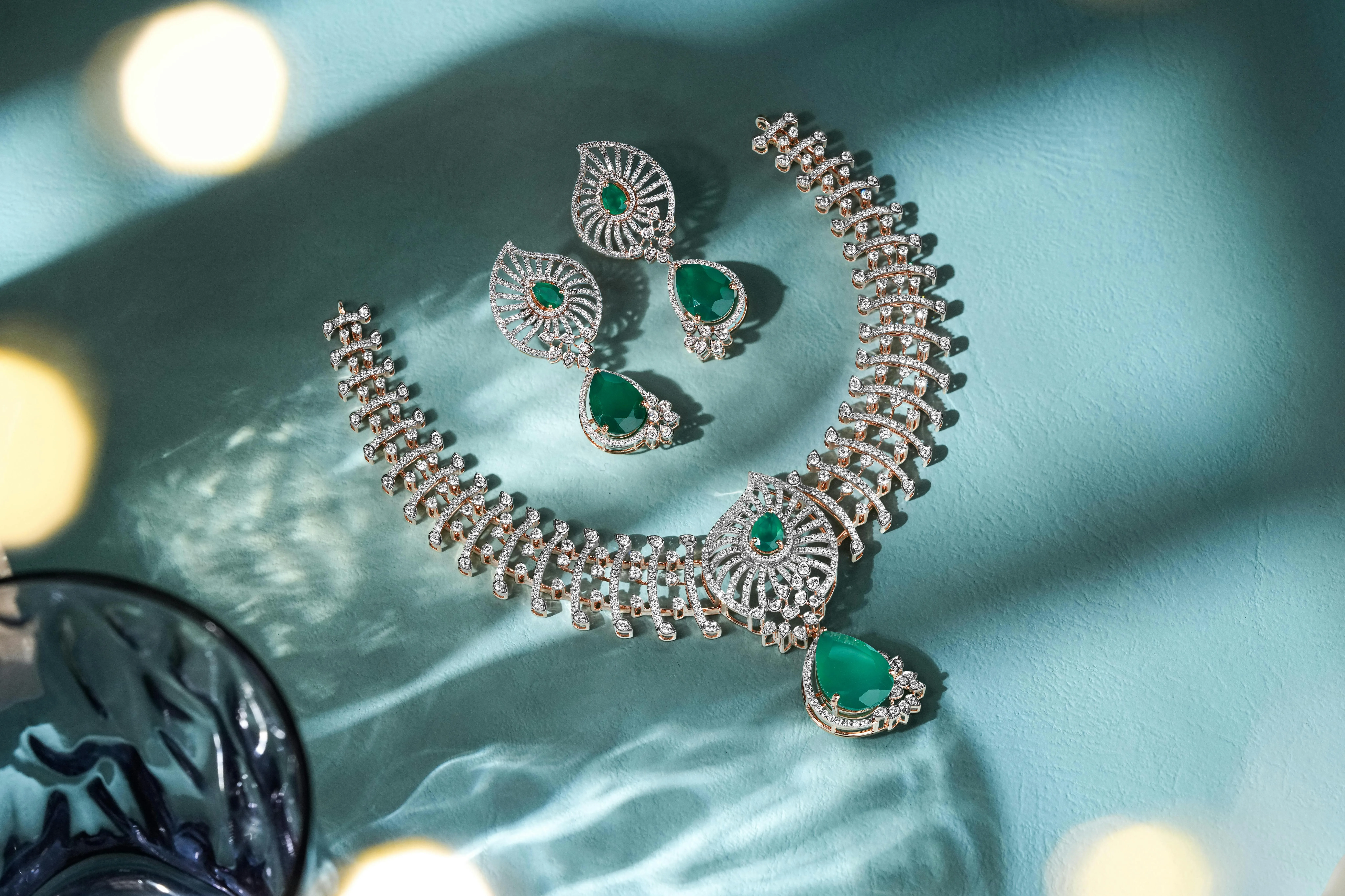 Why OMID’s Customized Jewellery Makes the Perfect Personal Gift