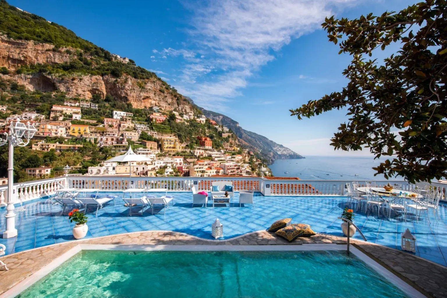 A Vacation at the Amalfi in Italy and how to get luxury villas cheap