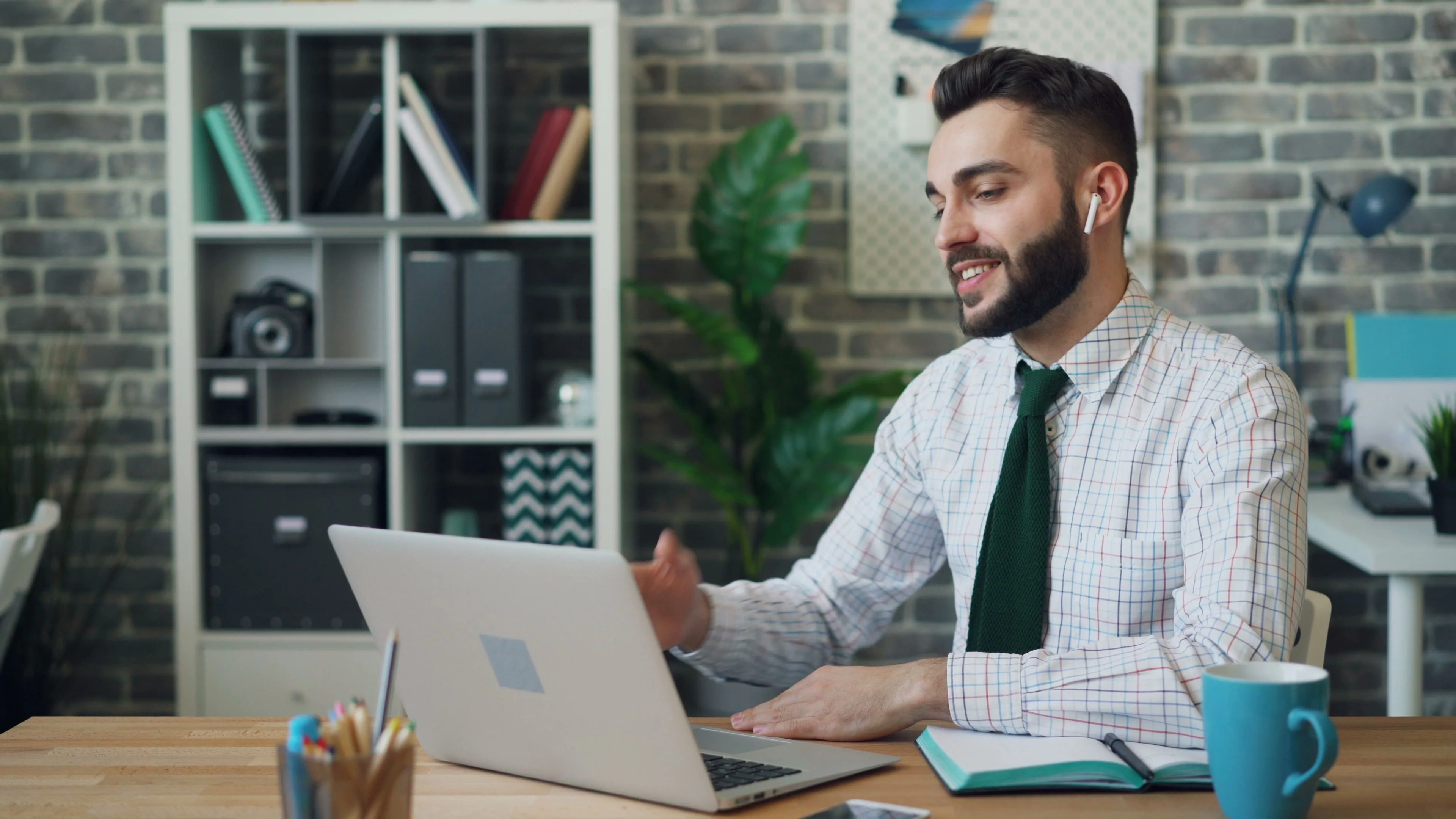 Why Should Businesses Upgrade to Smart WiFi Solutions in 2026?
