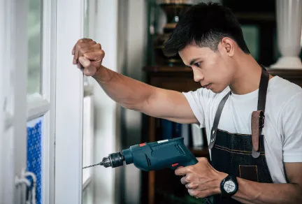 How Do You Know You Need Garage Door Panel Repair Fast?