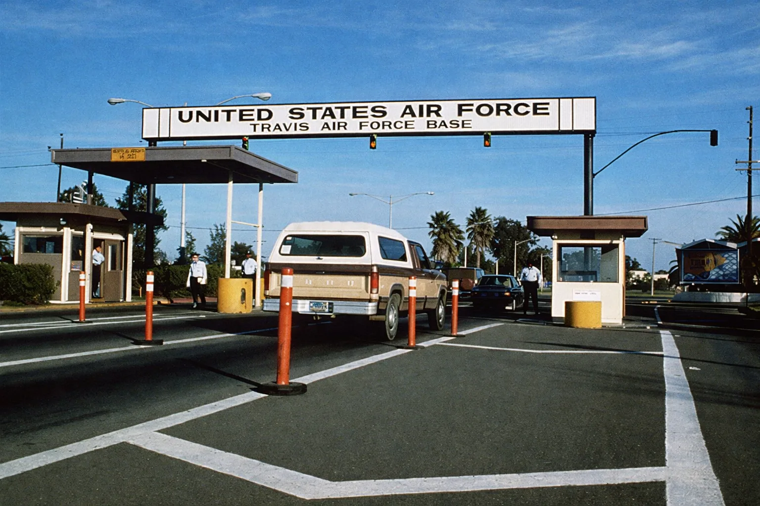 Looking for a Reliable Travis Airport Shuttle for Stress-Free Travel?