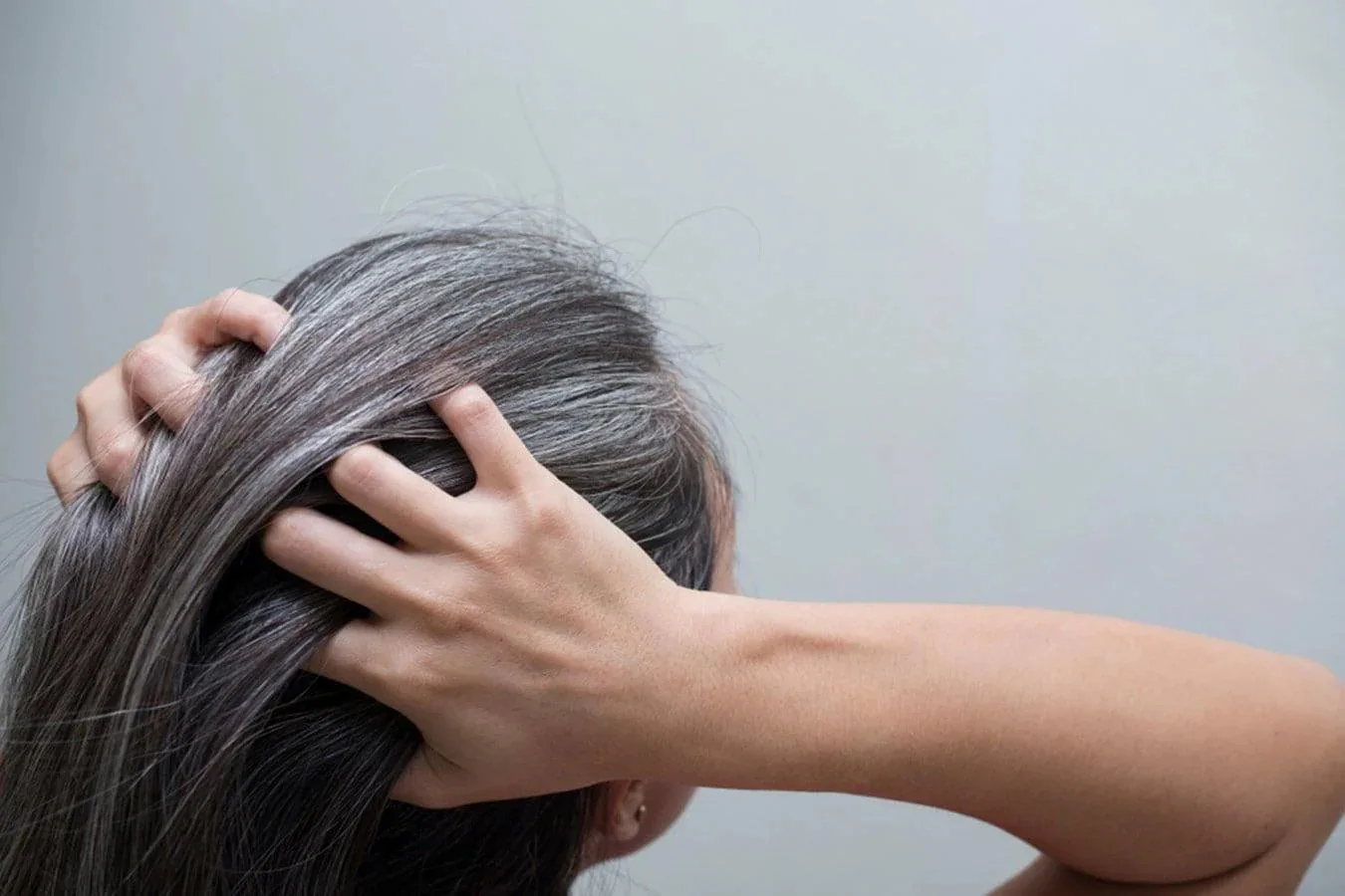 How to Cover Grey Hair Naturally Without Harsh Chemicals?