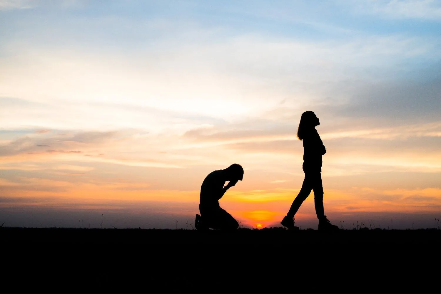 The Quiet Warning Signs Couples Miss Before a Marriage Reaches Crisis