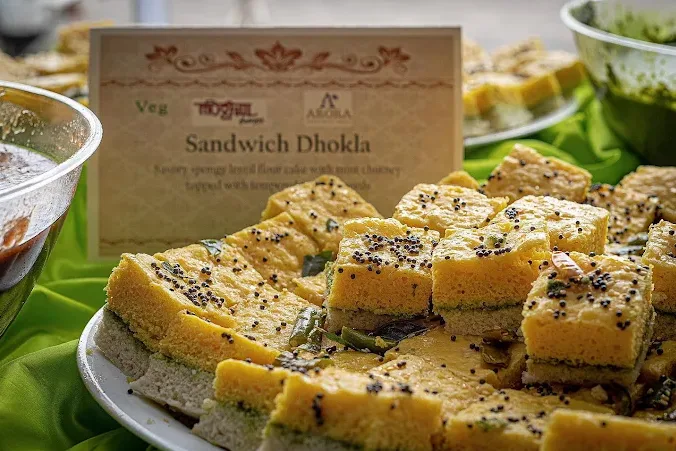 Why Late-Night Wedding Snacks Are Becoming More Popular in NYC Catering