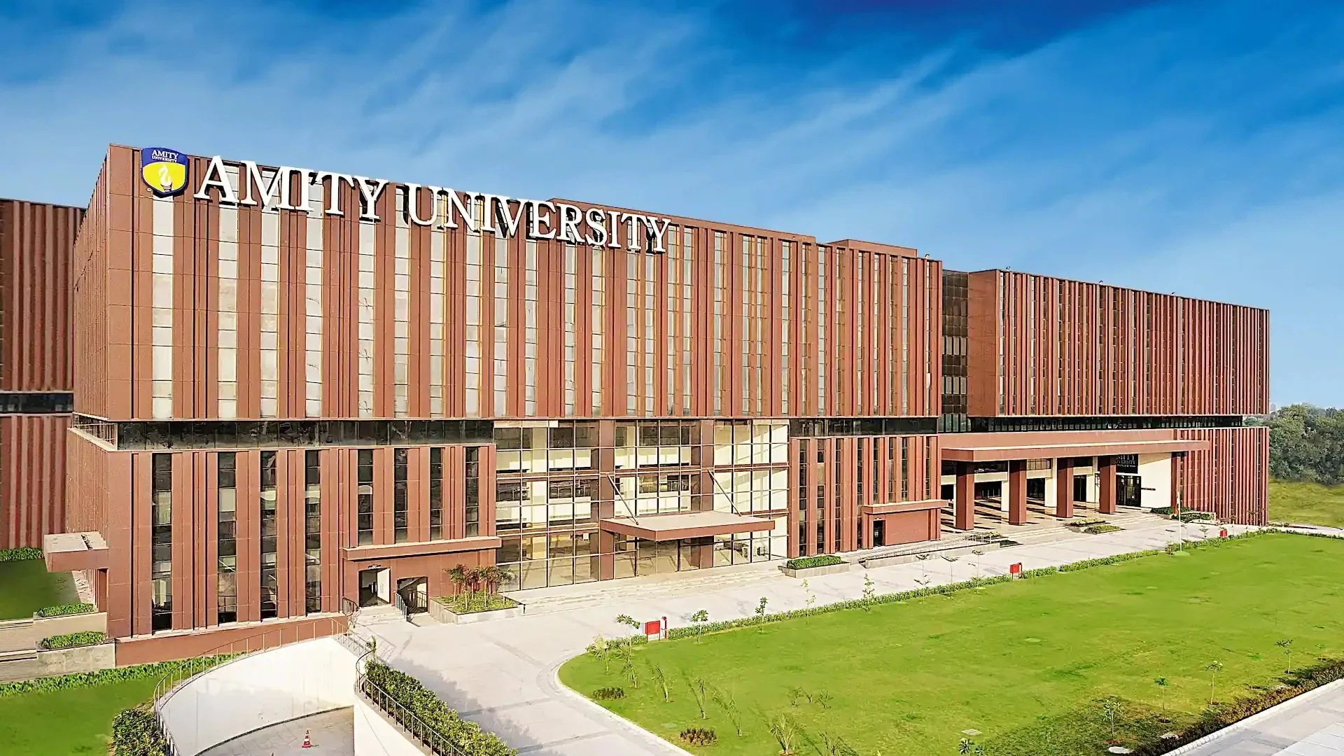 Amity Global Business School Ahmedabad: BBA Course in Ahmedabad