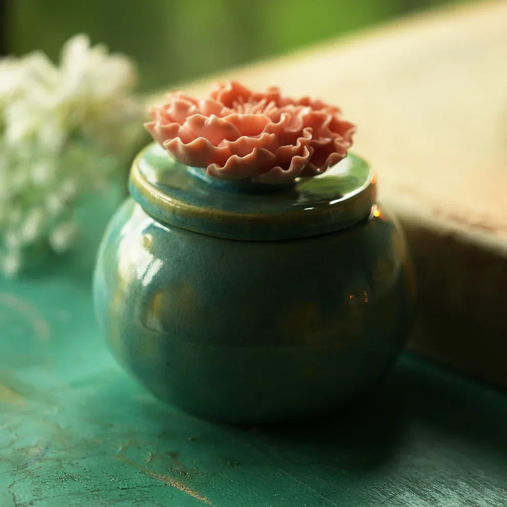 How to Decorate Your Home with Candle Jars for Ganesh Chaturthi