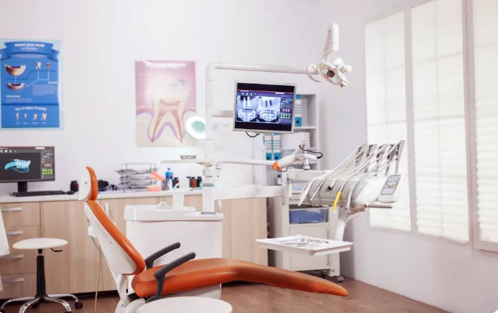 7 Things to Consider When Comparing Dental Assisting Programs Near You