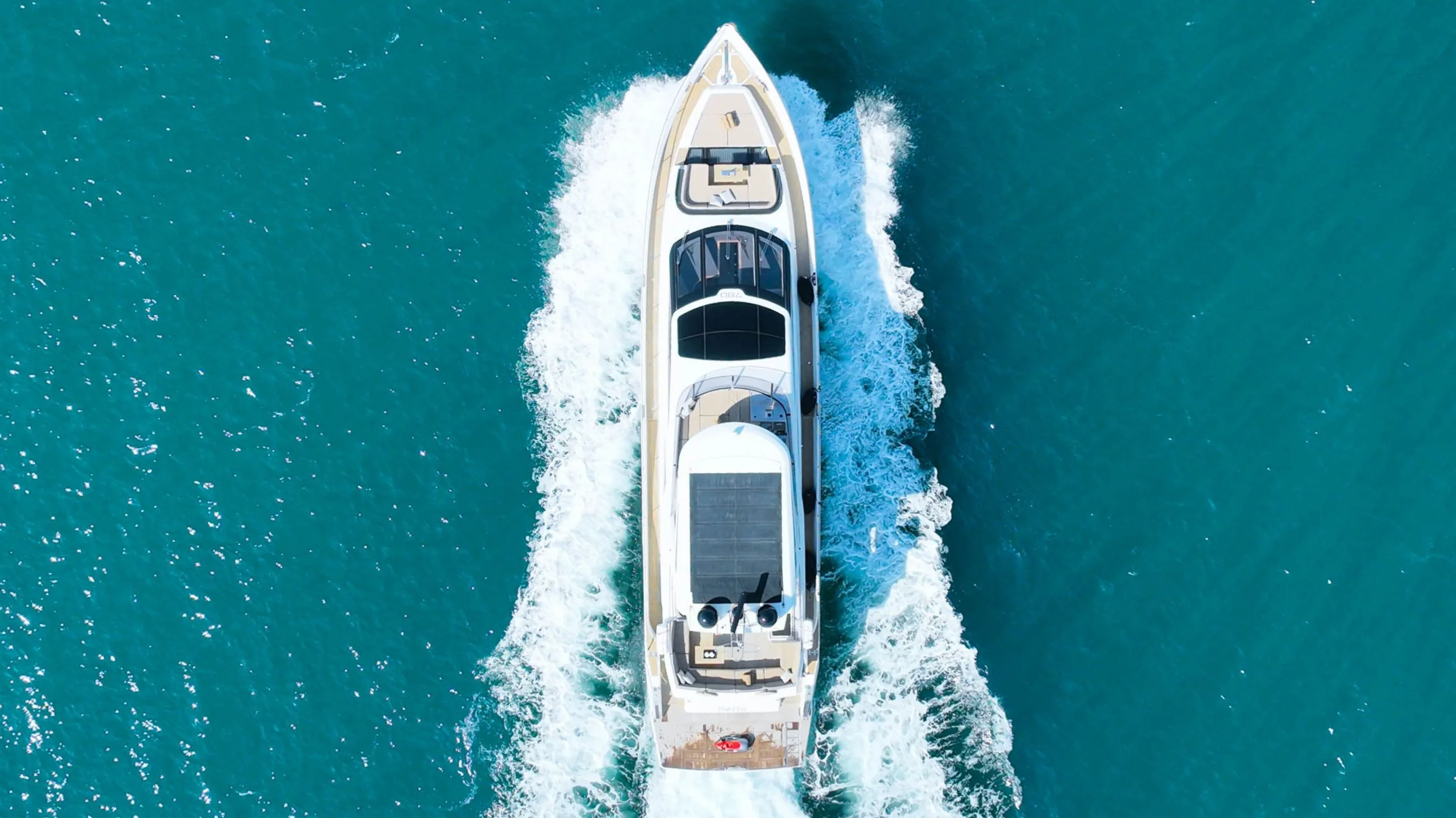 Dubai vs Amalfi Coast: Which Yacht Experience Is Actually Better?