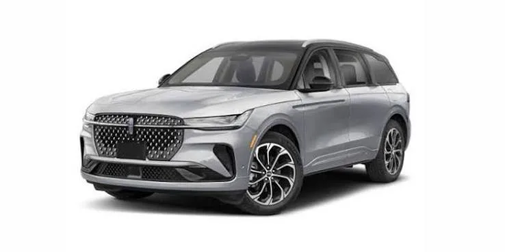 AWD Winter Mastery: Selecting an All-Weather Luxury Car Rental