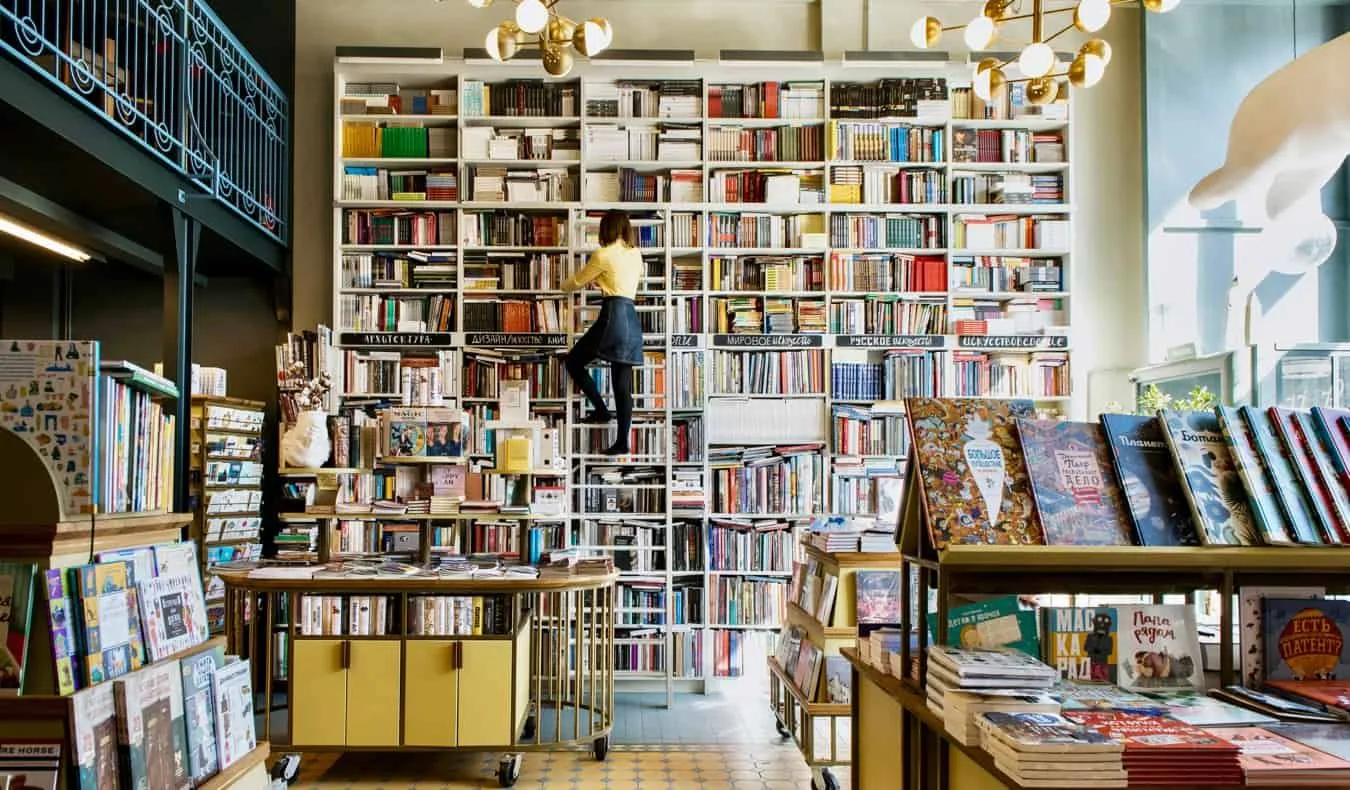 Where Authors Can Find Reliable Book Distribution Services for Authors