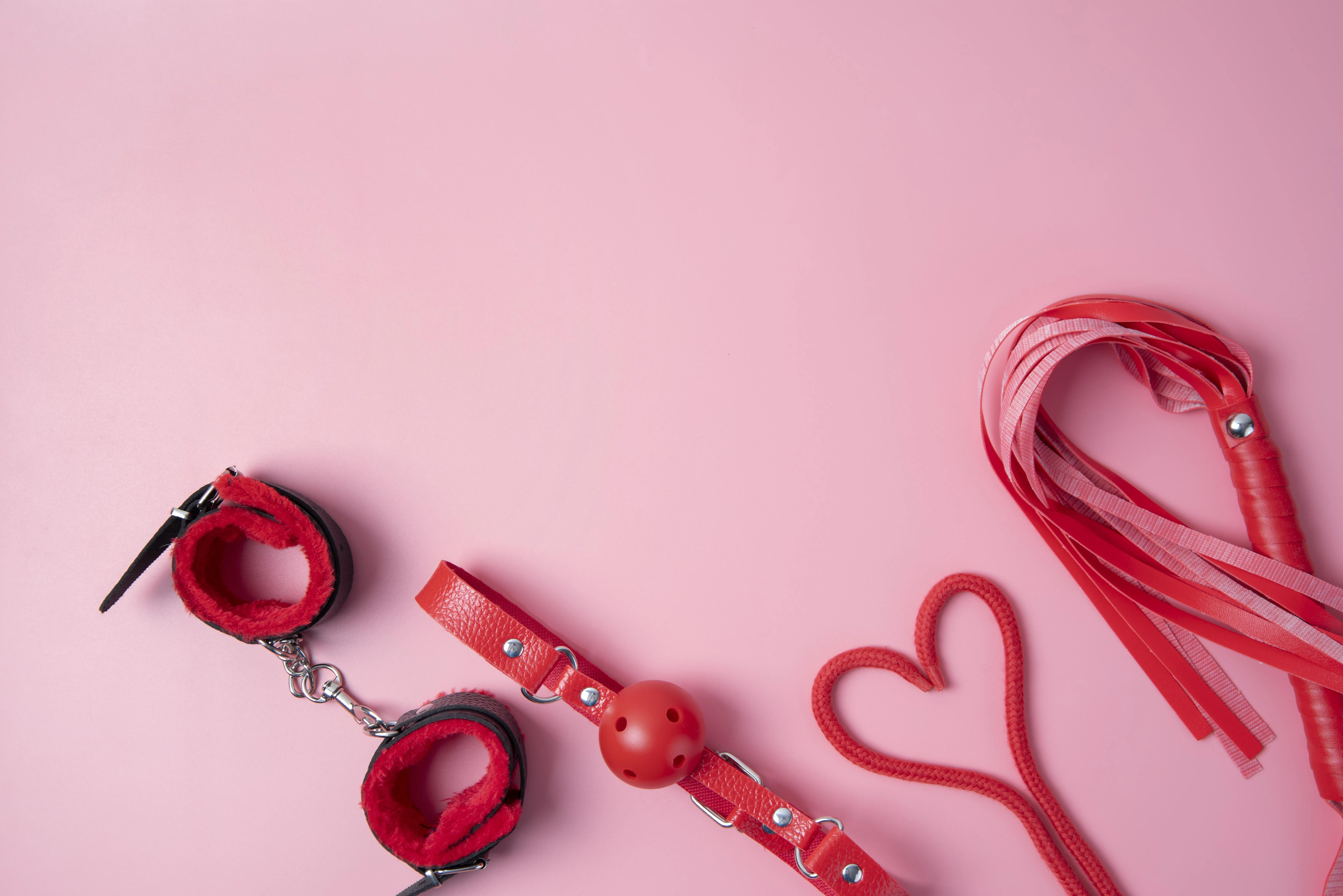 How Soft Bondage Helps Couples Explore Comfortably