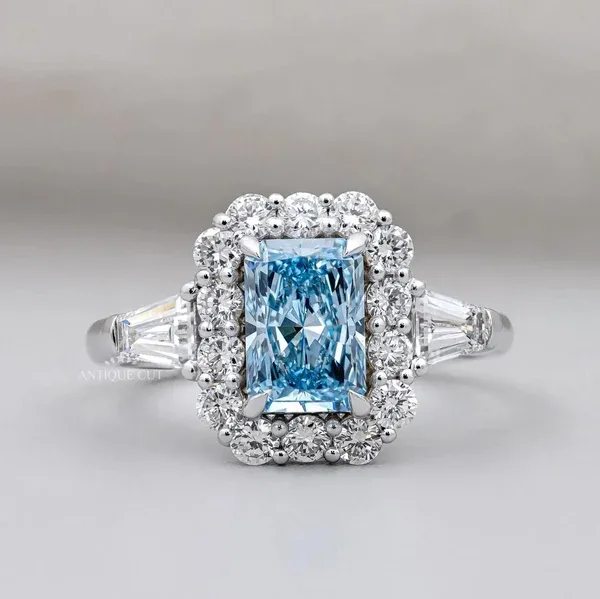 Three Stone Diamond Ring Buying Tips for First-Time Shoppers