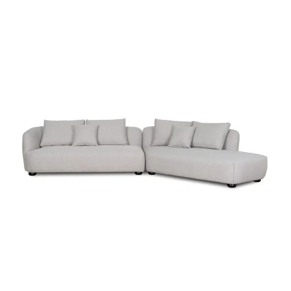 Living Room Styling Tips for Modern Family Homes