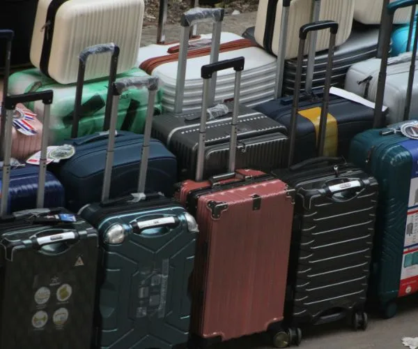 Why More Americans Are Shipping Their Luggage Instead of Checking It