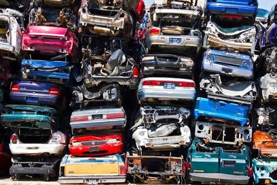 5 Mistakes to Avoid Before Hiring Junk Car Removal RI