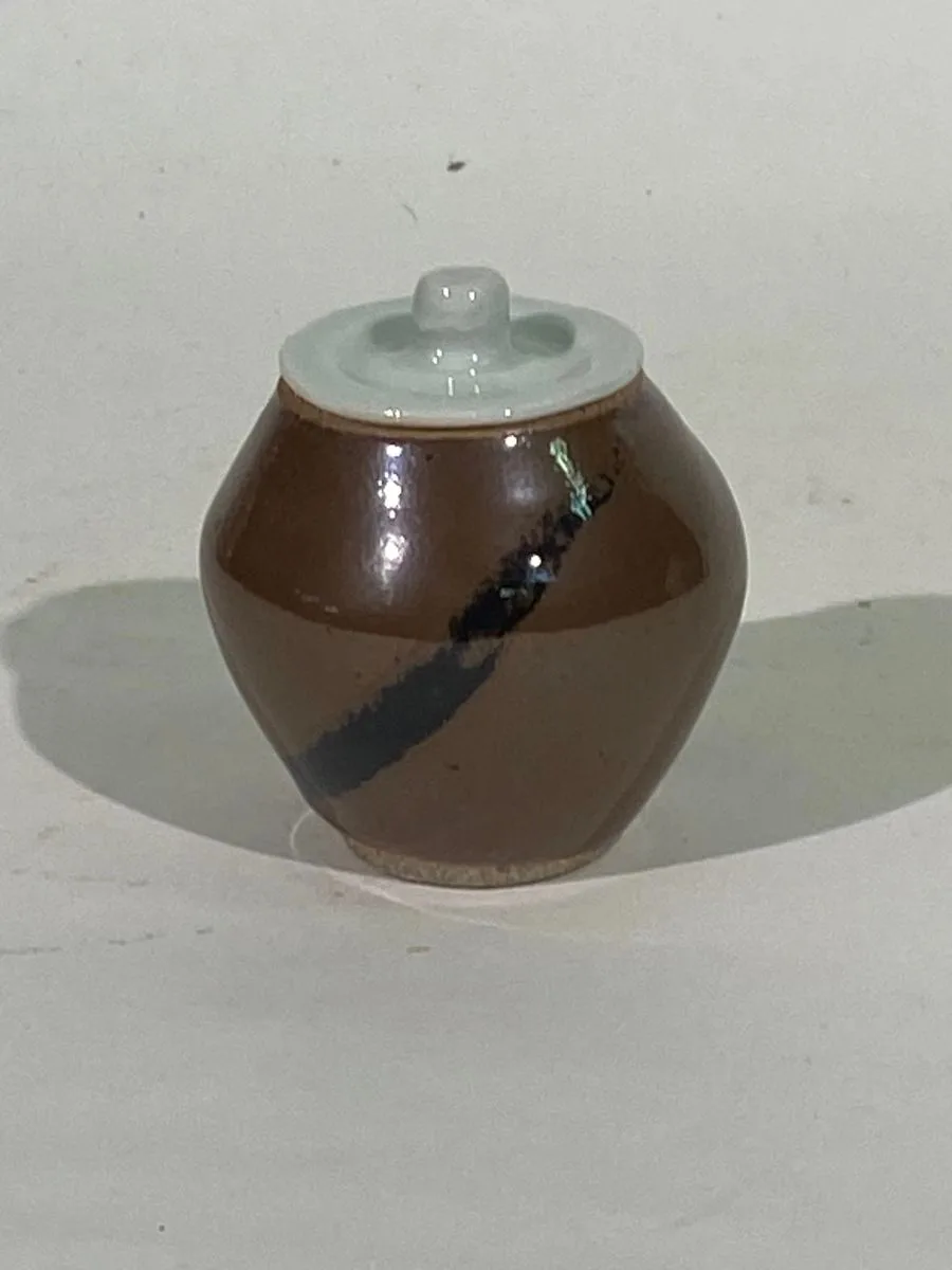 What Should Collectors Know About Vancouver Mingei Pottery?