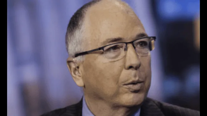 Alex A Molinaroli – Affair, Ponzi Scheme And Criminal Ties – Gripeo