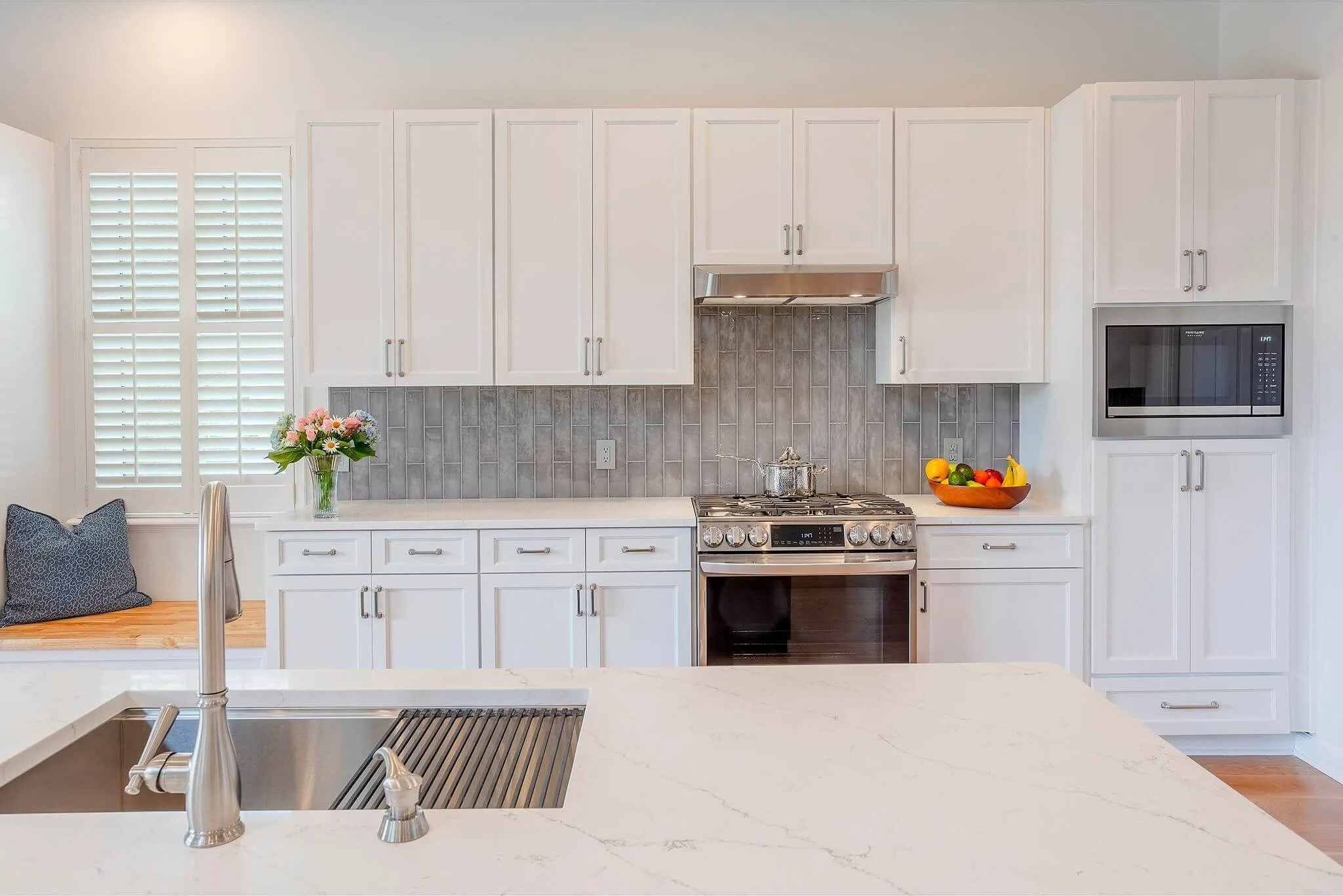 Kitchen Cabinet Painters Schaumburg: Refresh Your Kitchen Without a Full Remodel