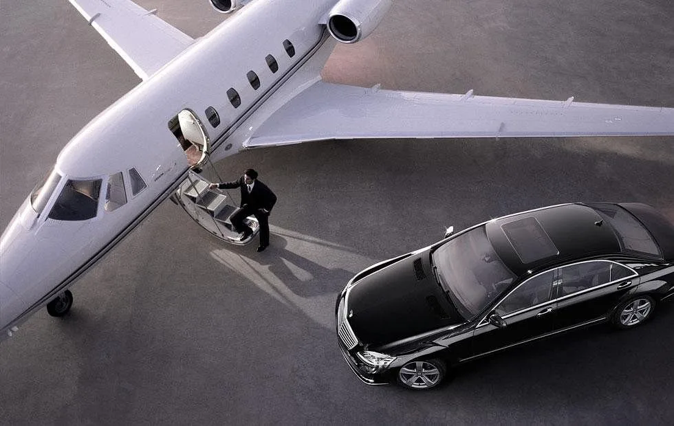 Corporate Car Service Toronto for Reliable Business Transportation