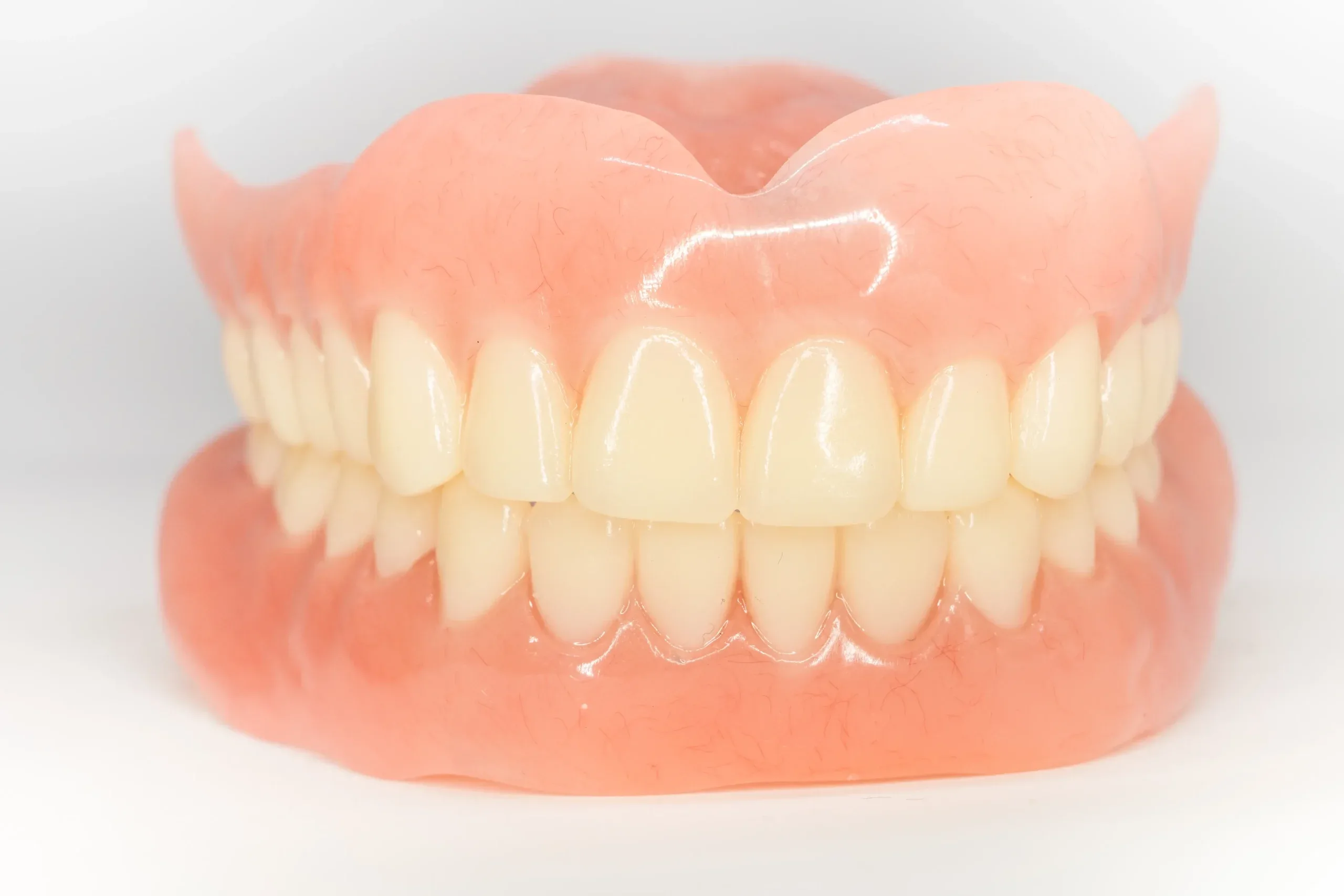 Emergency Denture Repairs in High Wycombe – Fast, Reliable & Professional Help When You Need It Most