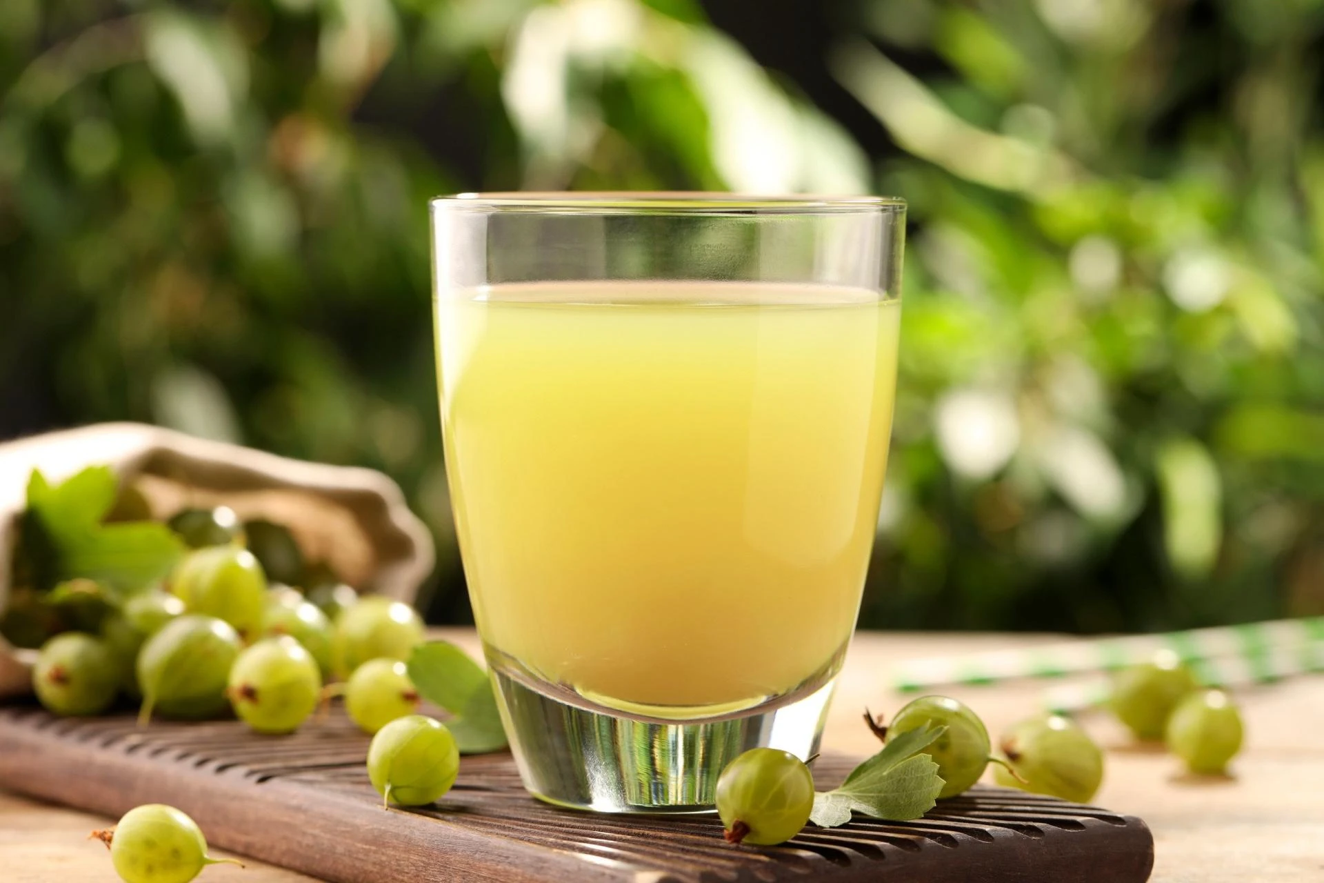Top 10 Organic Juices to Improve Your Skin’s Hydration - HolyIndia