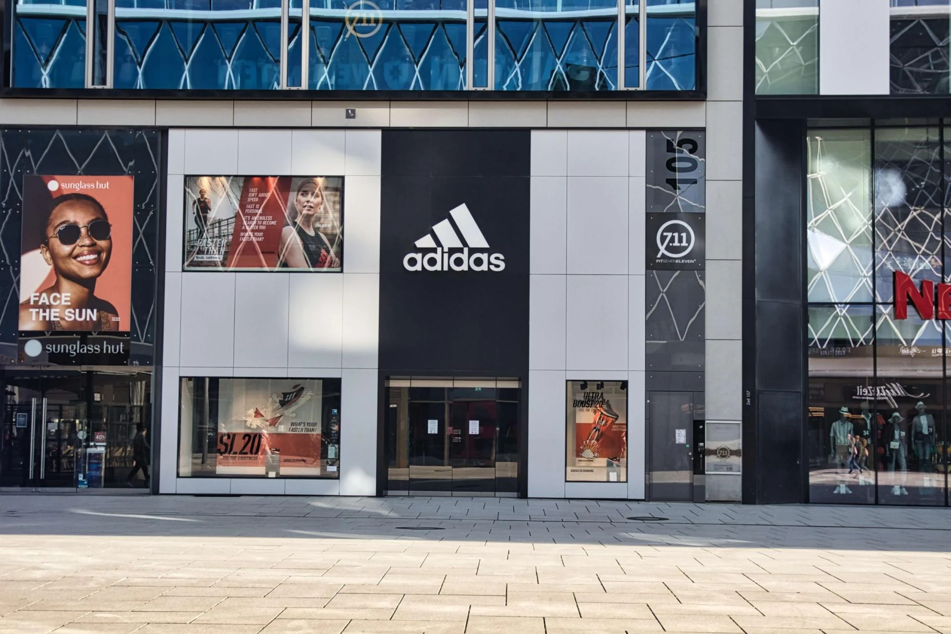 Eye-Catching Exterior Building Signs: Boost Your Brand's Visibility & Appeal