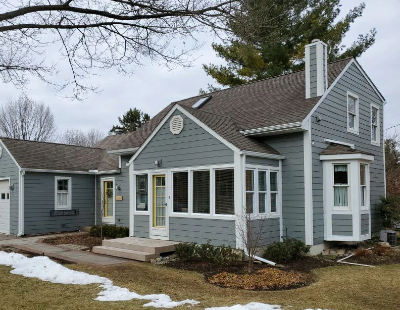 Seasonal Considerations: When is the Best Time for Siding Installation in Shelby Township?