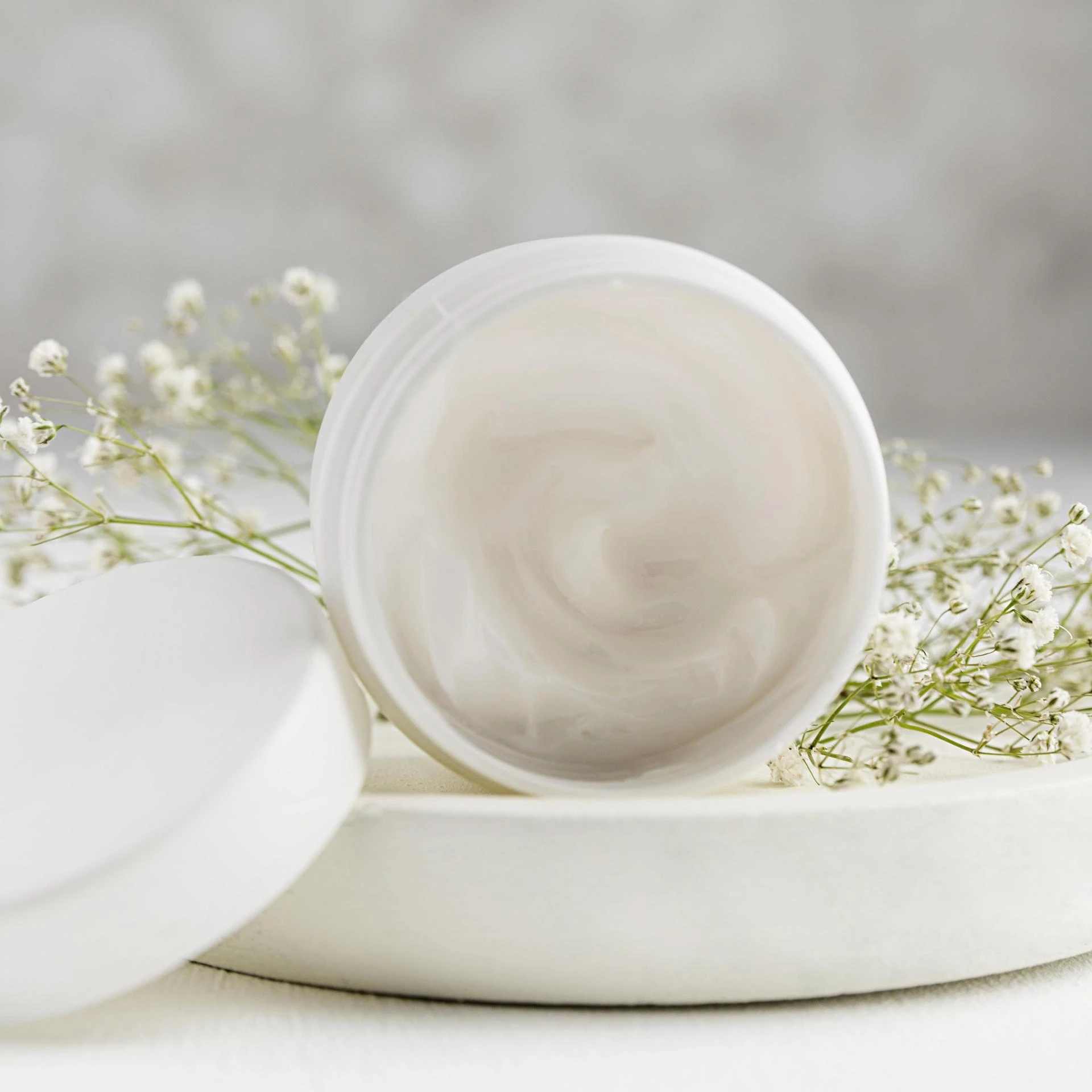 Best Moisturiser for Mature Skin: Hydration and Firmness in One