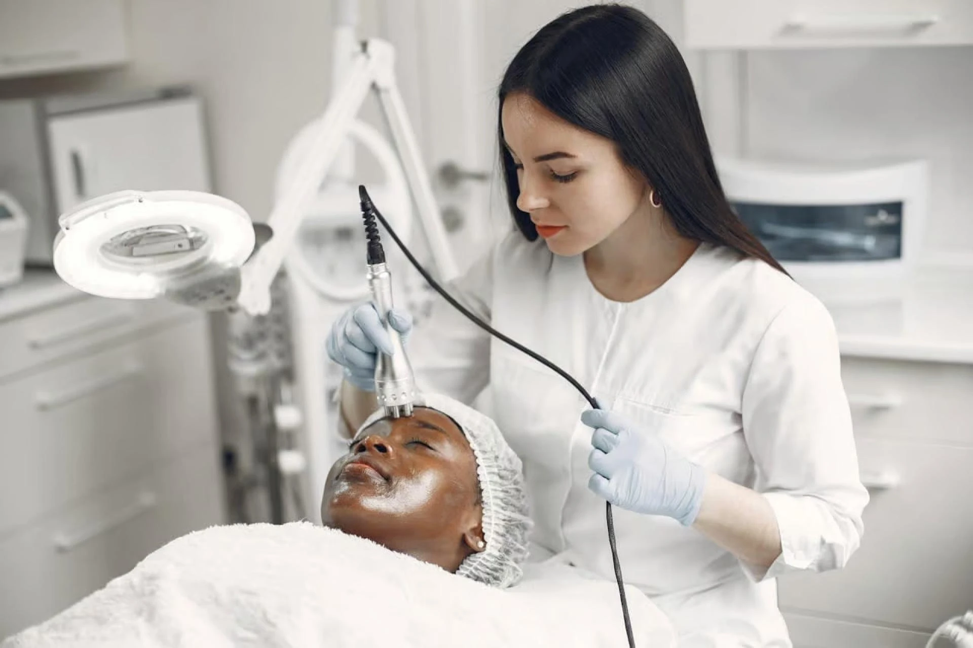 Your Website Isn’t Converting? The Aesthetic Clinic’s Guide to Turning Clicks Into Clients