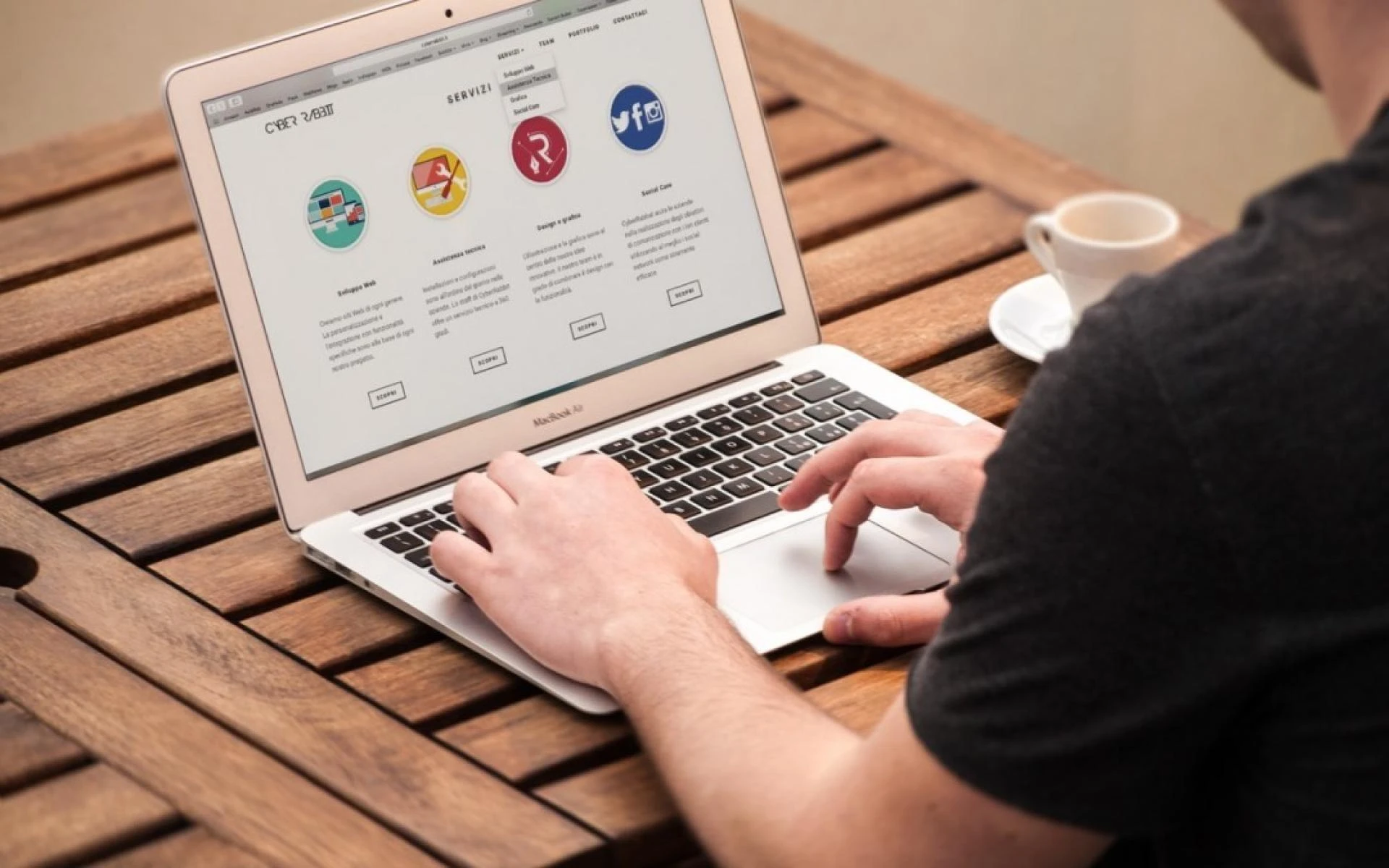 Freelancing as a Content Writer: How to Start and What You Need to Know